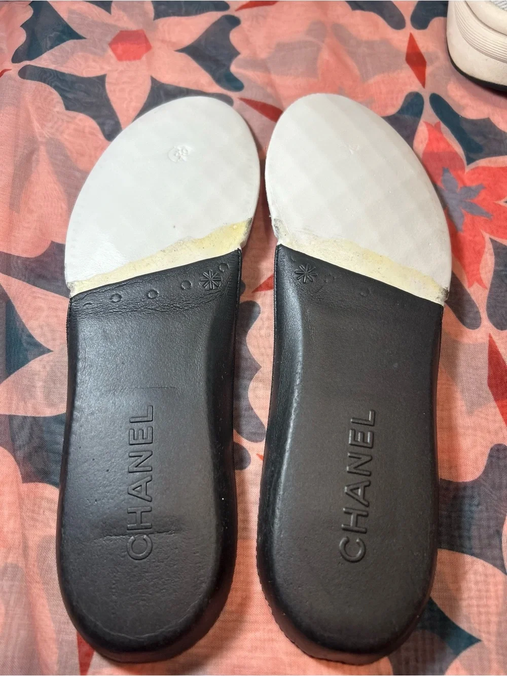 CHANEL Women’s Beige and Black Knit & Suede Sneaker